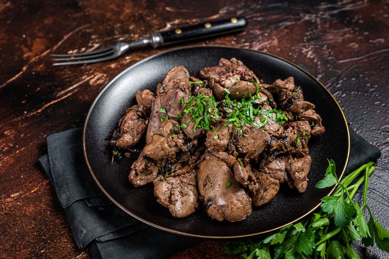 Куриная печень с луком